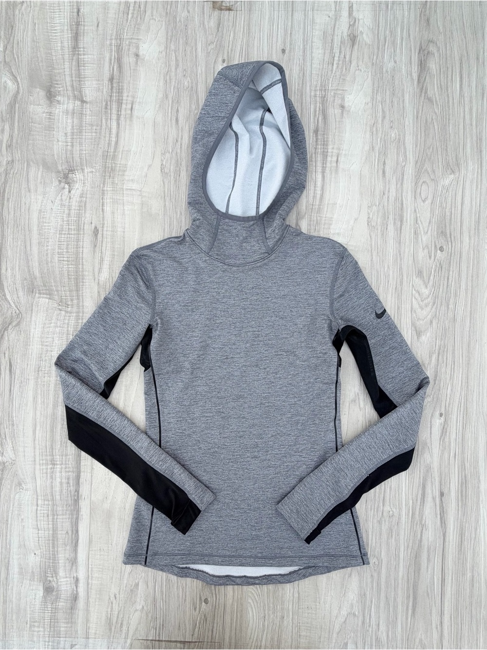 Nike Hooded Trail Running Mid-Layer Top - Women's